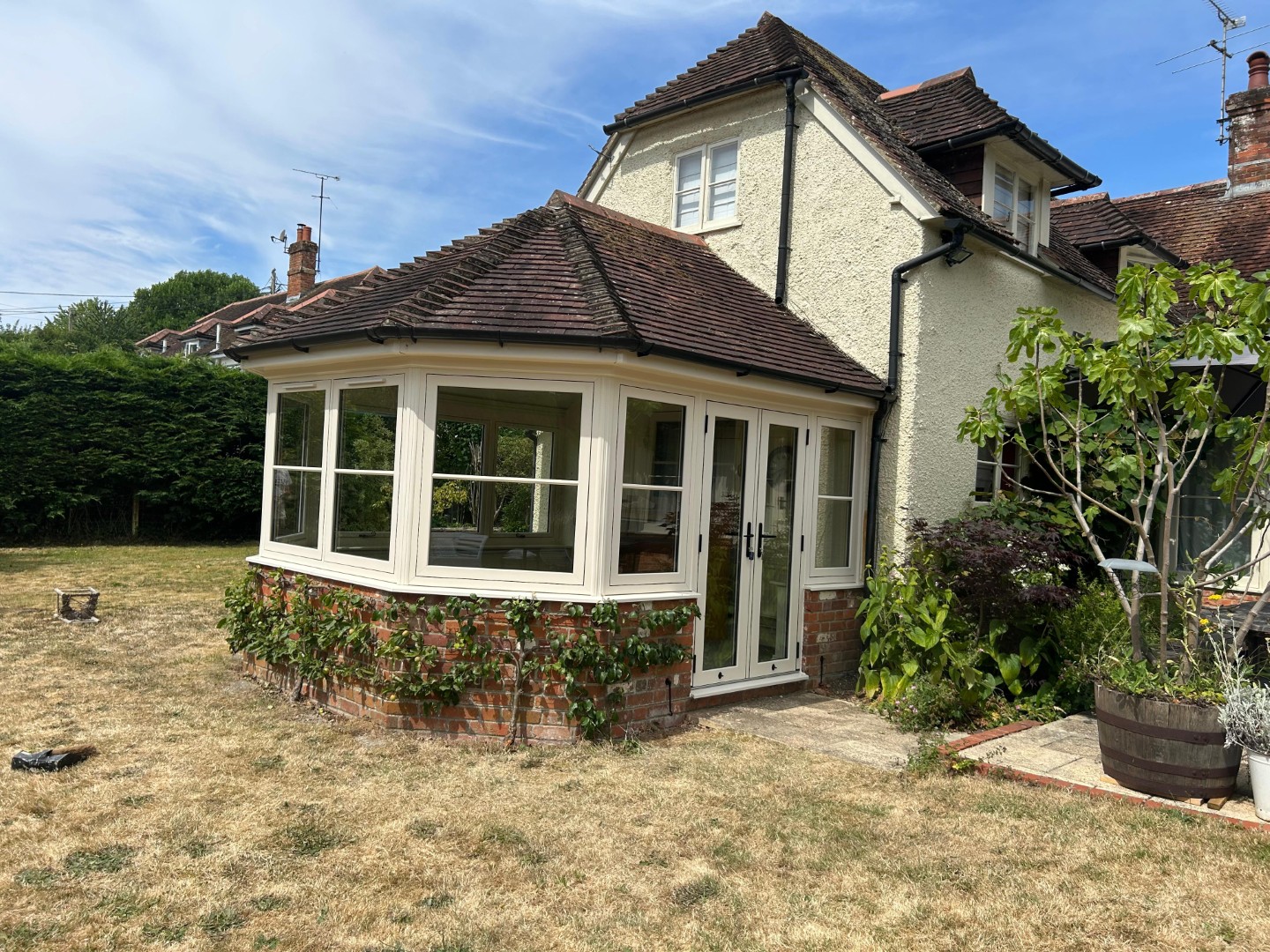 2800 Flush Windows - cream 