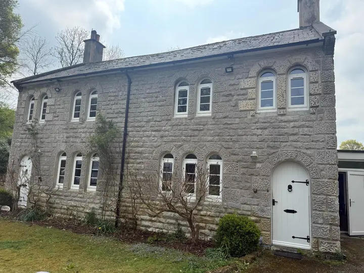 Arched Windows White